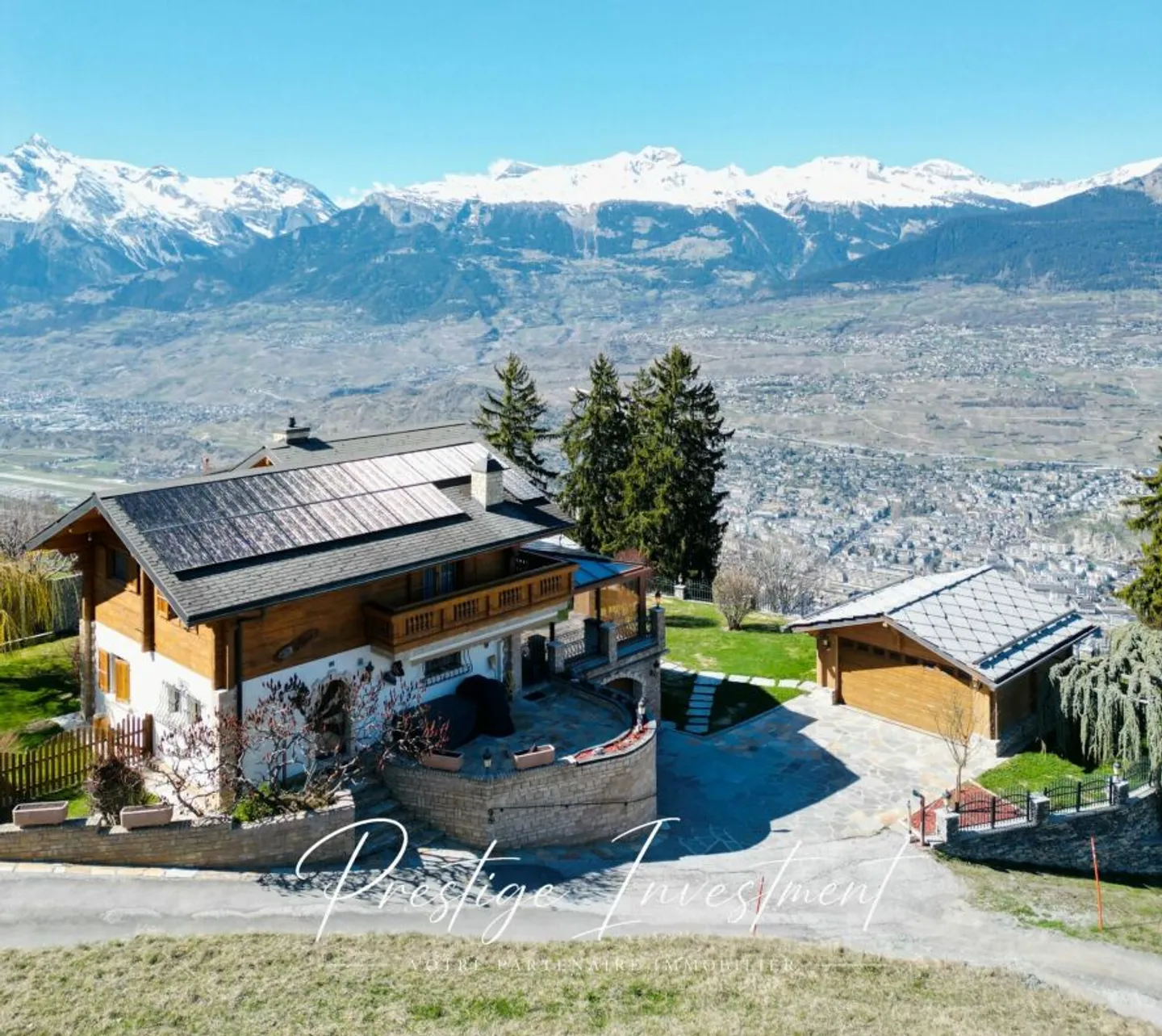 GERÄUMIGES CHALET MIT 5,5 ZIMMERN, LES AGETTES (4 VALLEYS) - Foto 1 von 6