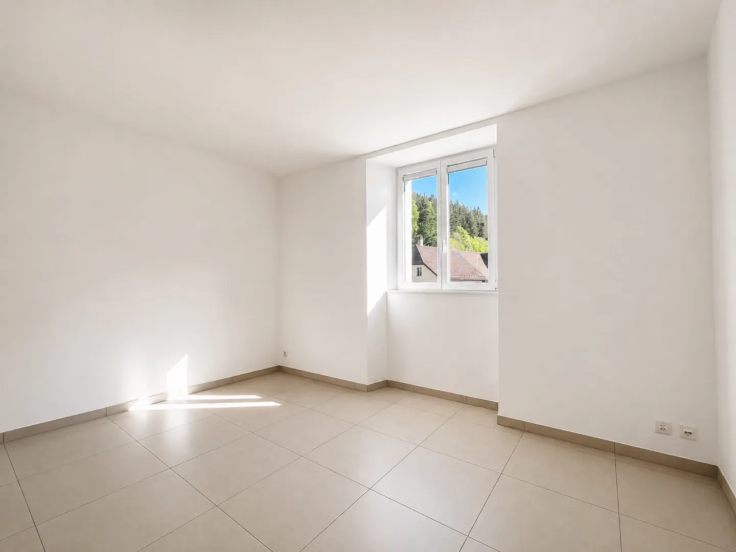 Ampio e luminoso appartamento di 5,5 stanze con terrazza - Foto 13 di 13