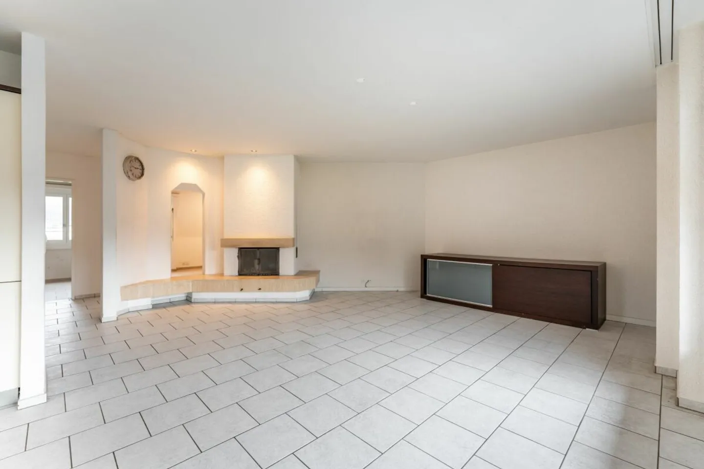 Appartamento familiare Zunzger a prezzi accessibili con 5,5 stanze e 135 m² di superficie abitabile netta / incl. garage e grande cantina - CHF 652'000.- - Foto 4 di 9