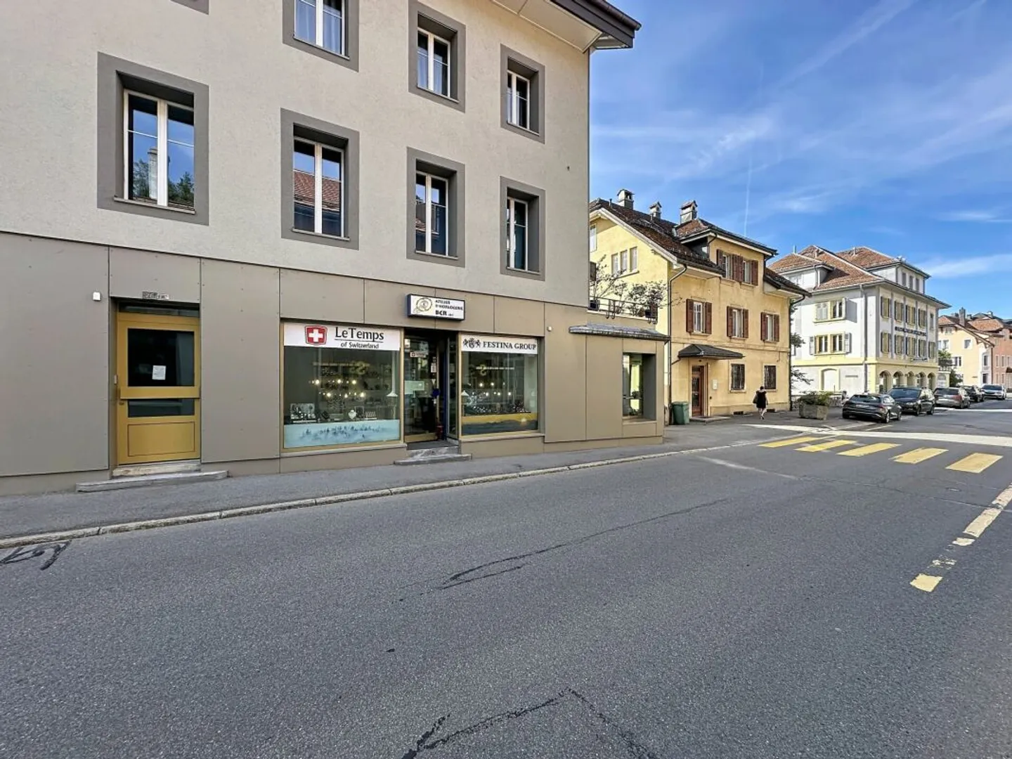 GESCHÄFTSRÄUME MIT SCHAUFENSTERN ZU VERMIETEN - Foto 1 von 12