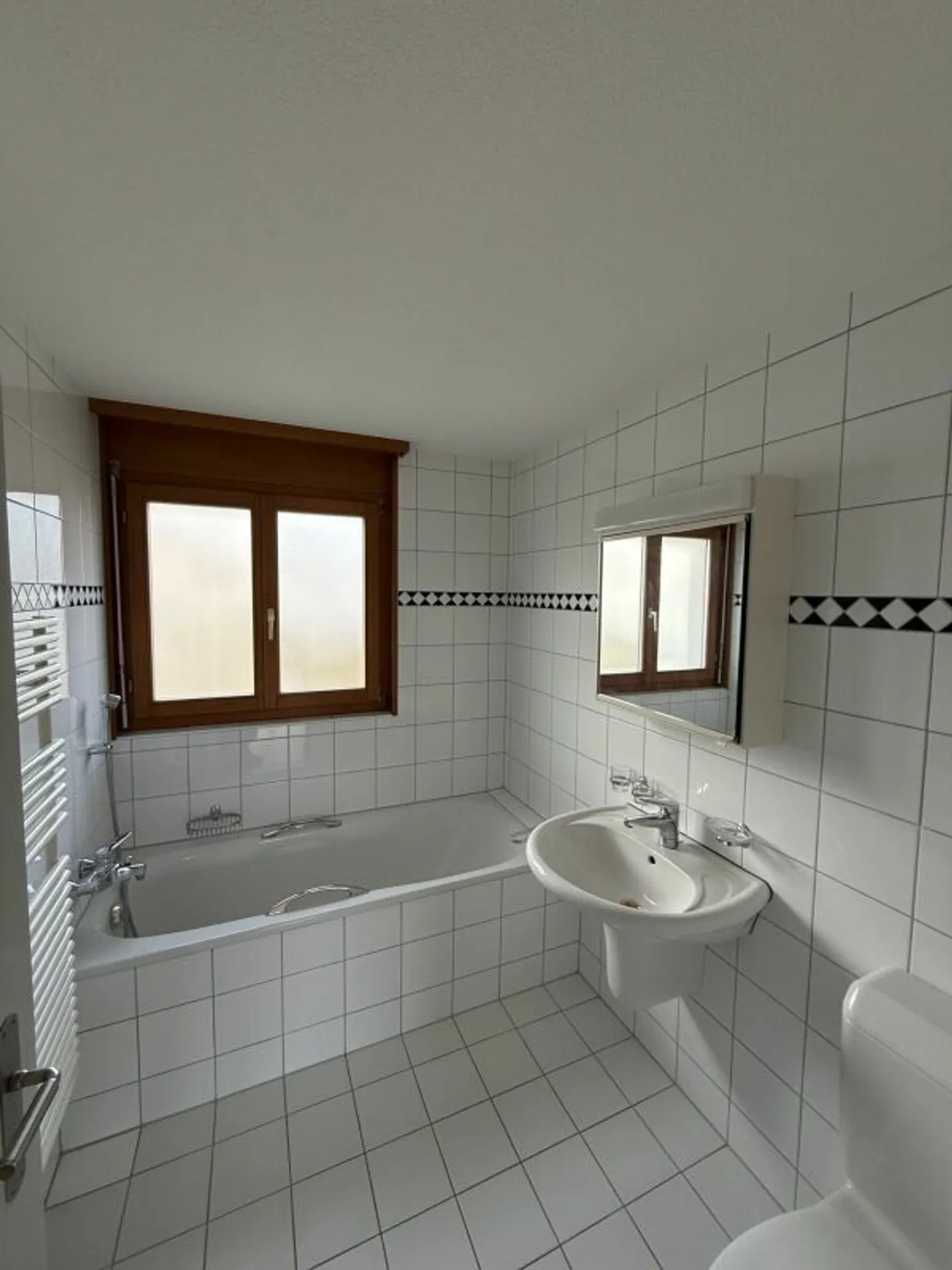 Appartement lumineux et ensoleillé de 4,5 pièces à louer - Photo 5 sur 13