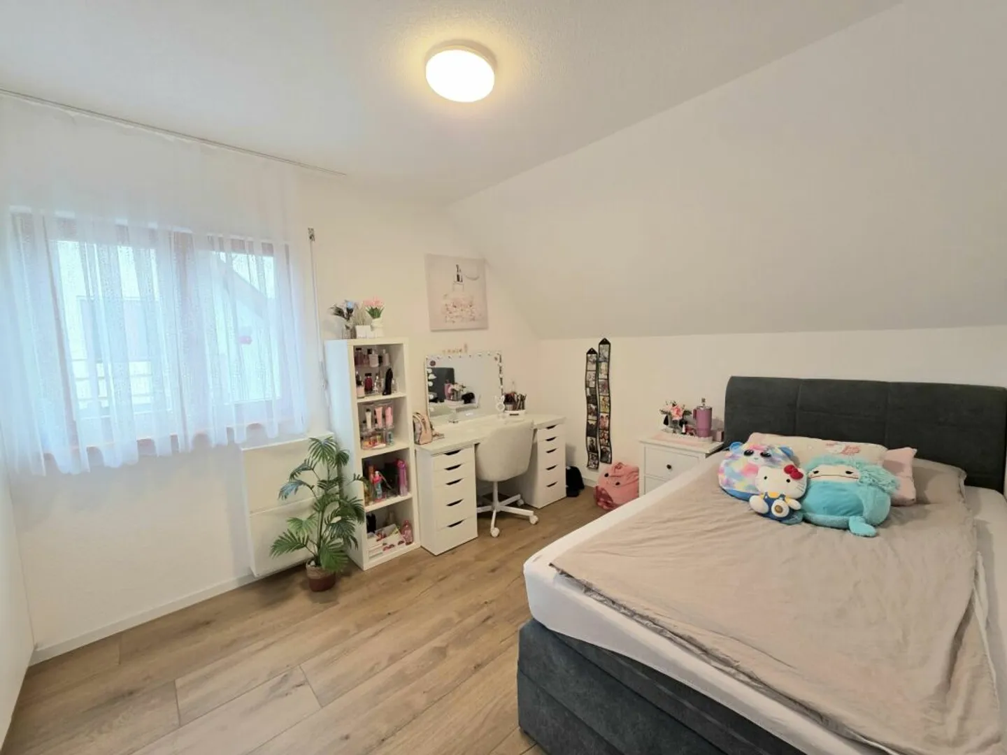 Riservato, spazio per tutta la famiglia! Incantevole casa con giardino a Dällikon - Foto 10 di 13