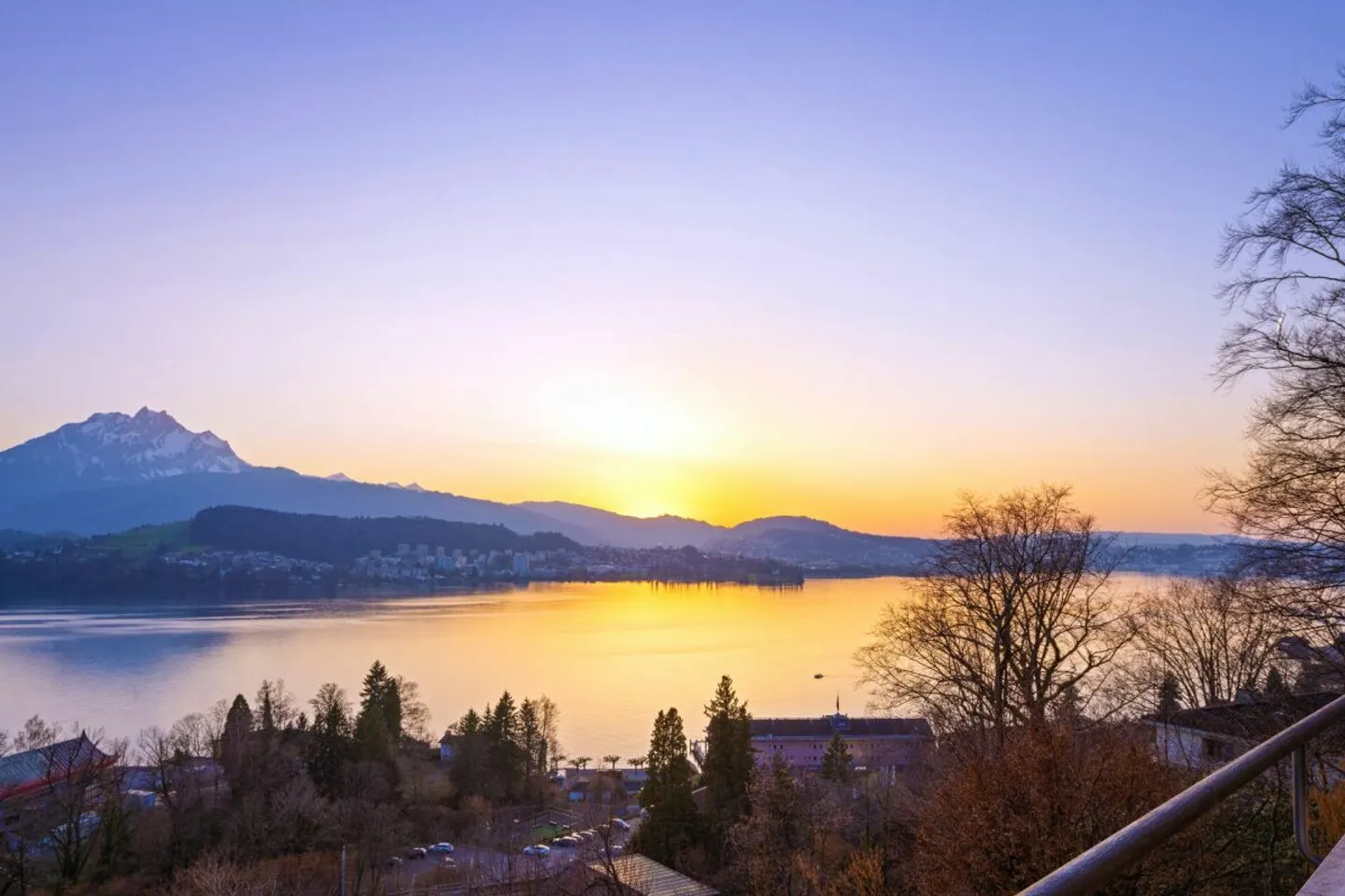 Exclusive Panorama Residence - Prime Location with Dream Scenery - Photo 6 of 8