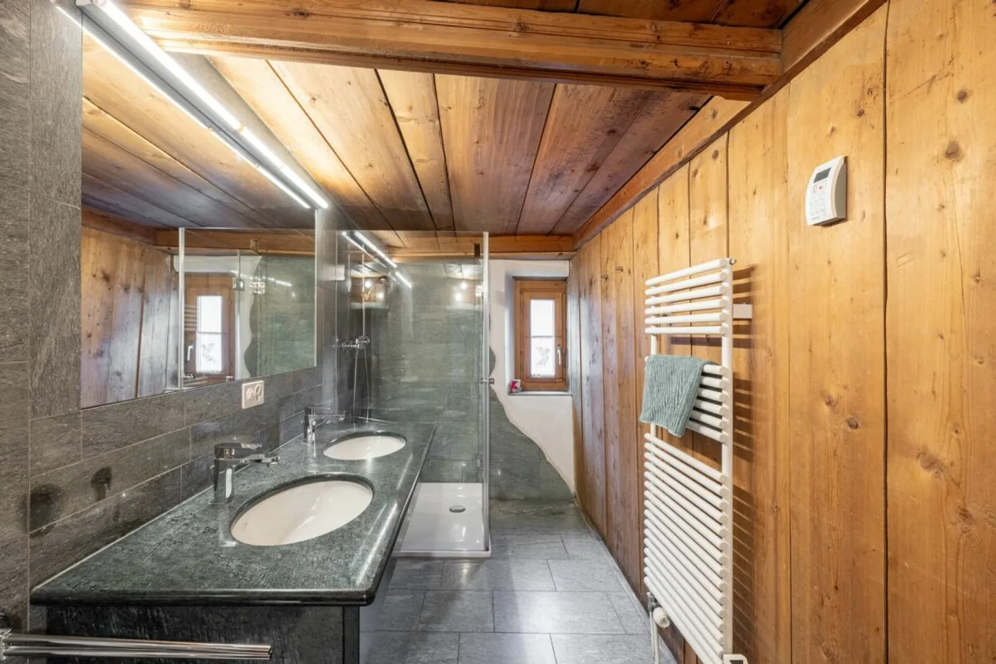 Casa engadinese con fascino originale nel cuore di Sent - Foto 10 di 13