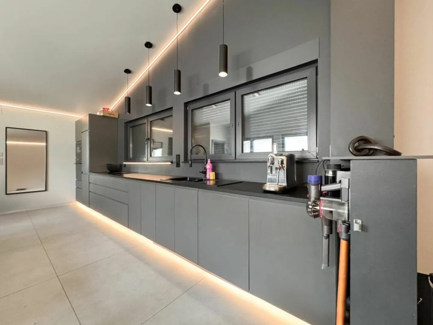 Villa adiacente con 4 stanze a St-Séverin - Foto 9 di 13