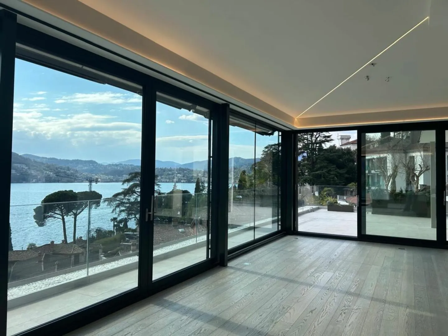 Elegantes Duplex-Penthouse mit Terrasse - Foto 3 von 6