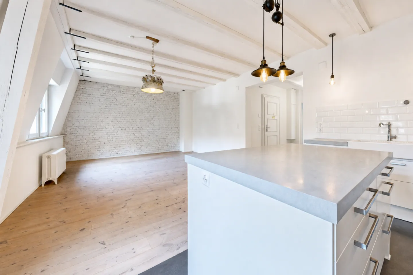 Charming city apartment in Gundeli - Photo 4 of 13