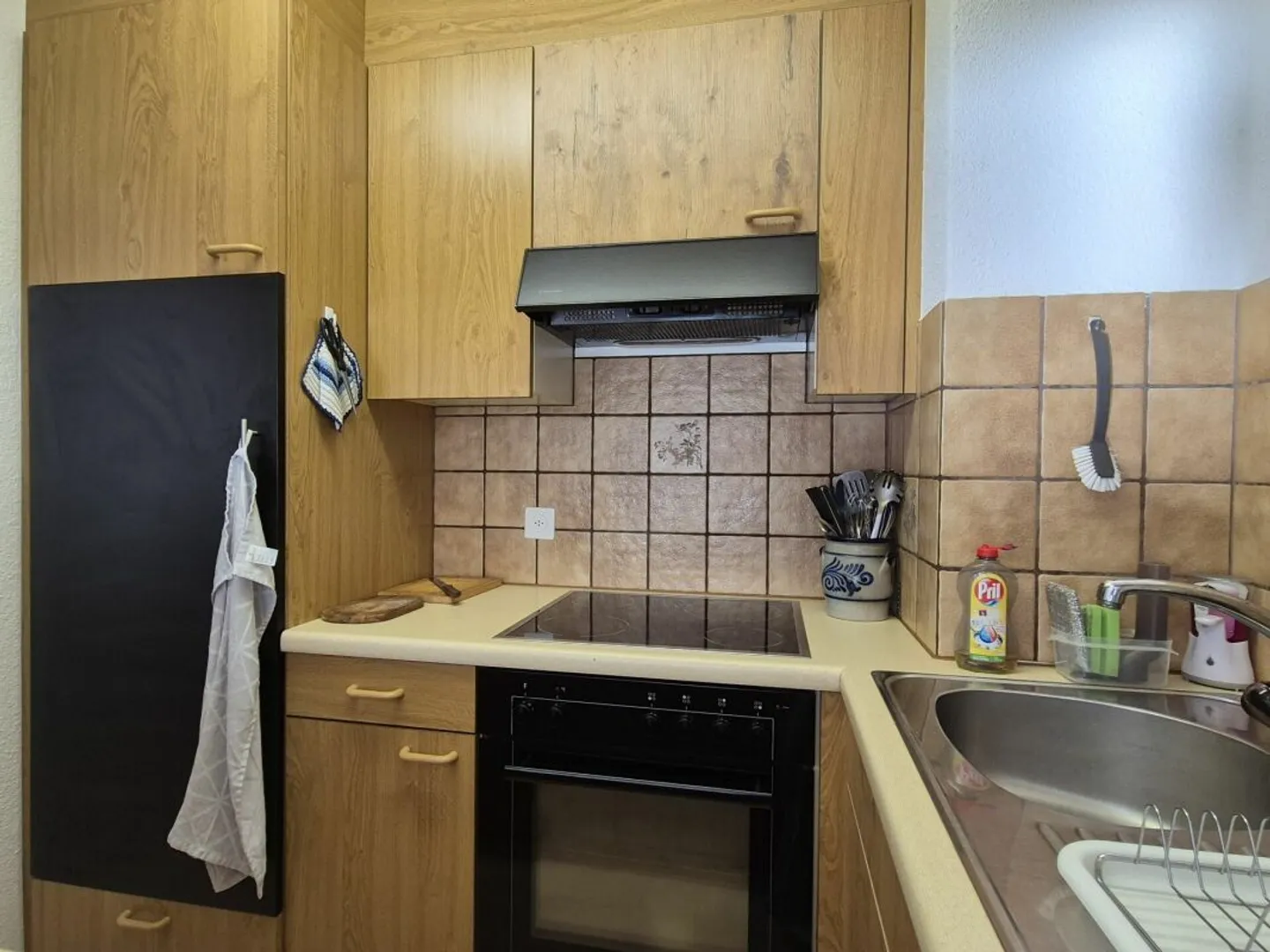 Appartement 2.5 pièces abordable avec balcon et vue sur la montagne - Photo 4 sur 6