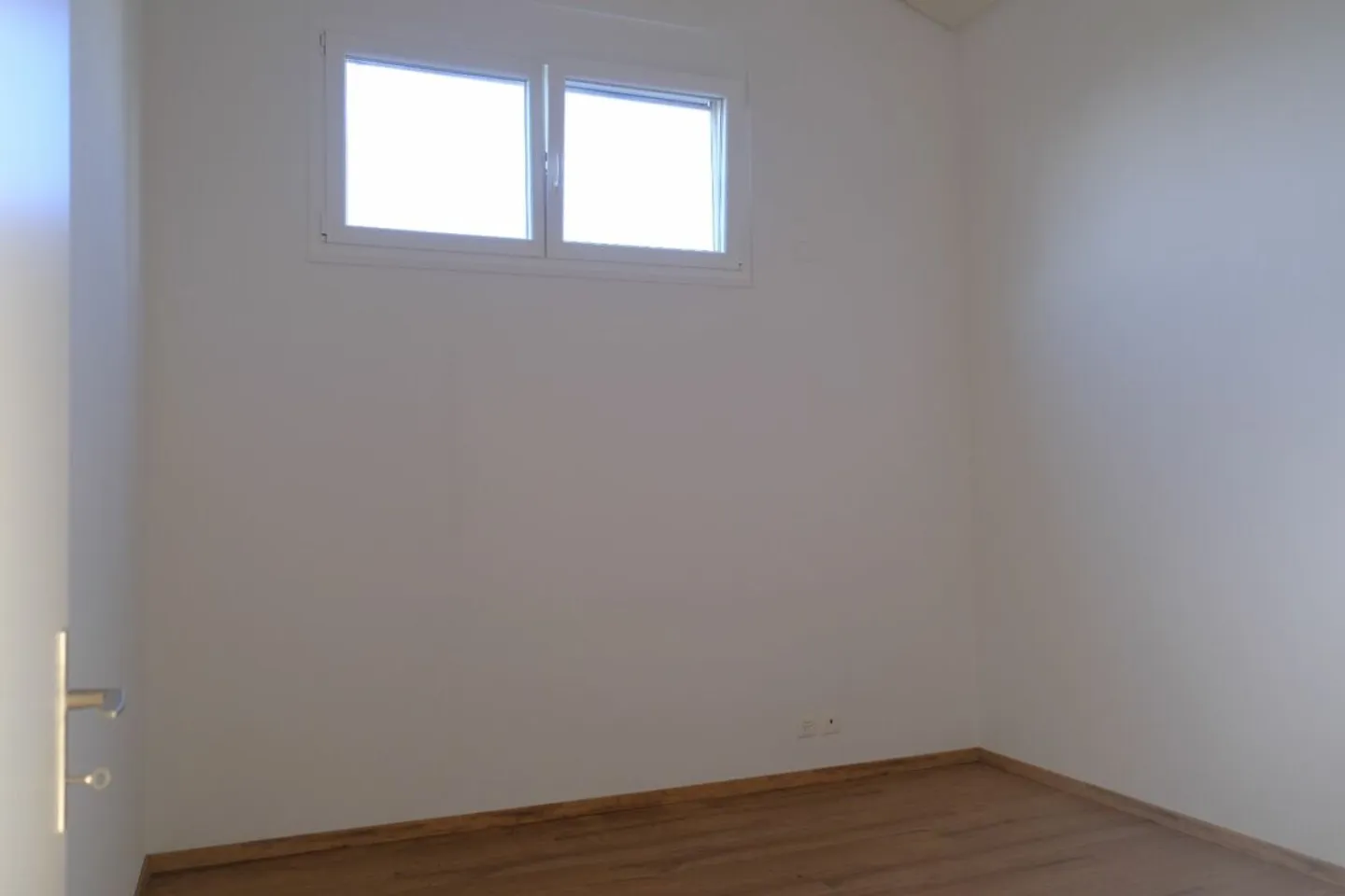 Charming 2.5-room apartment with a view of greenery in Aesch BL - Photo 12 of 13