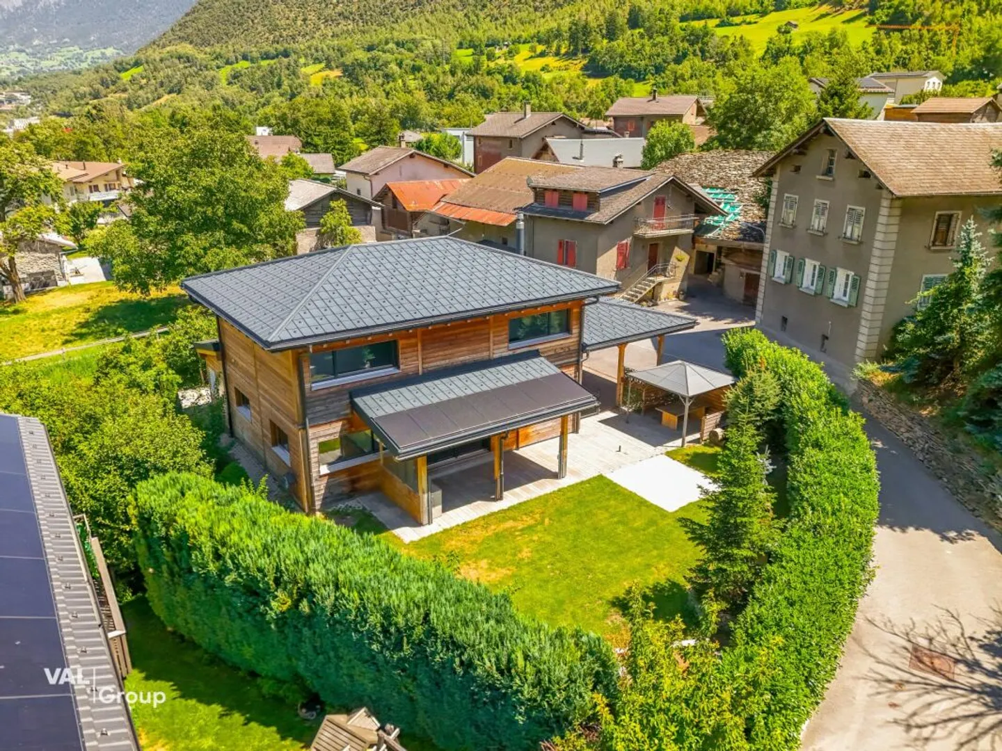 Wood, Heart and High-Tech - Modern Living in the Upper Valais at the Highest Level - Photo 1 of 13