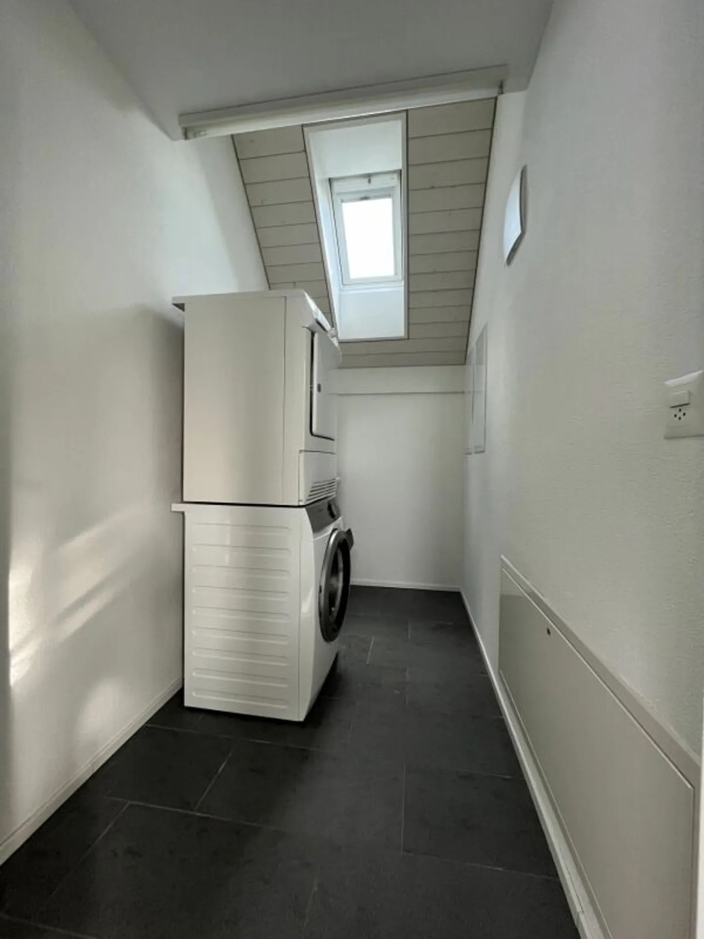 Helle und charmante 5.5-Zimmer-Dachwohnung - Photo 10 of 13