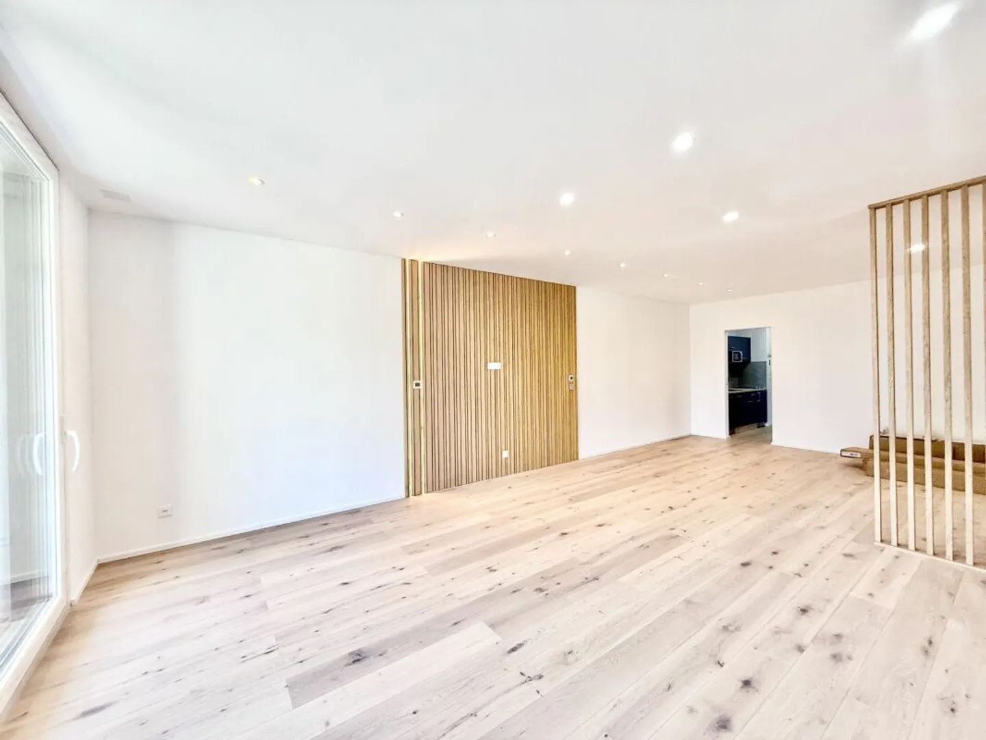 Appartamento 1.5 stanze completamente ristrutturato e modernizzato con stile al confine della foresta - come investimento - Foto 4 di 13