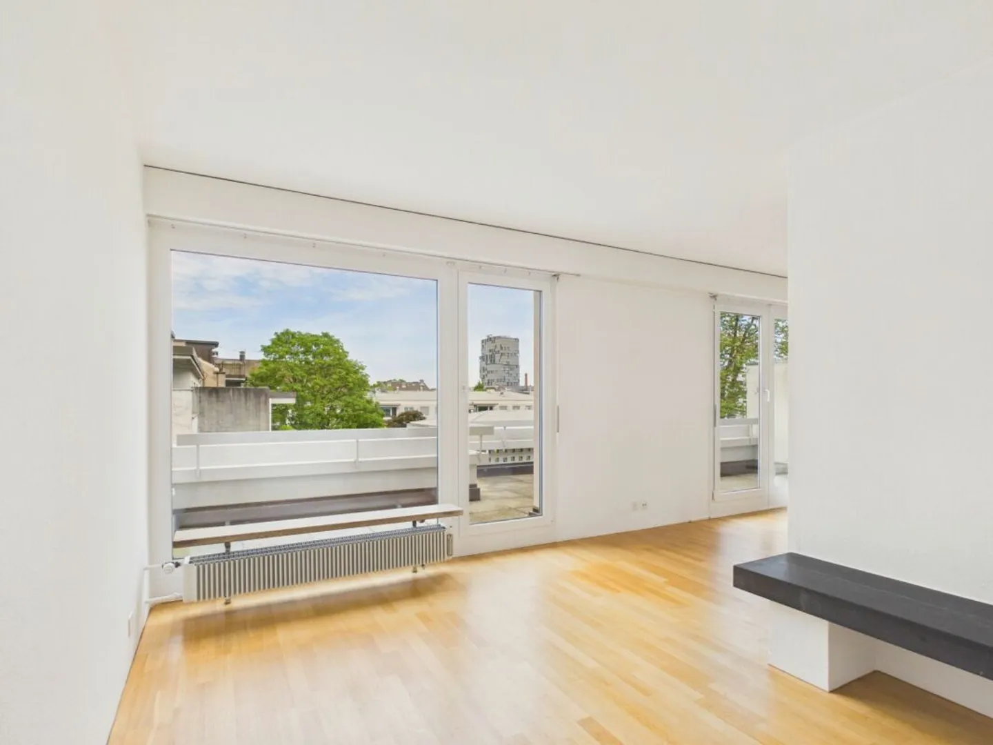 Dreamlike 3.5 Room Penthouse Central in Basel - Photo 4 of 13