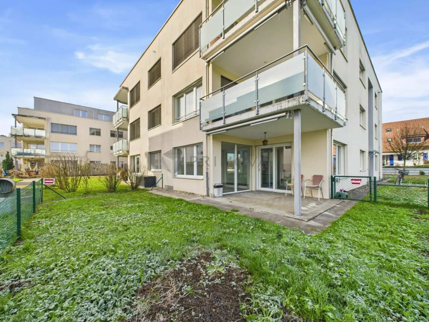 Architettura spaziale di successo con giardino privato - Foto 10 di 11