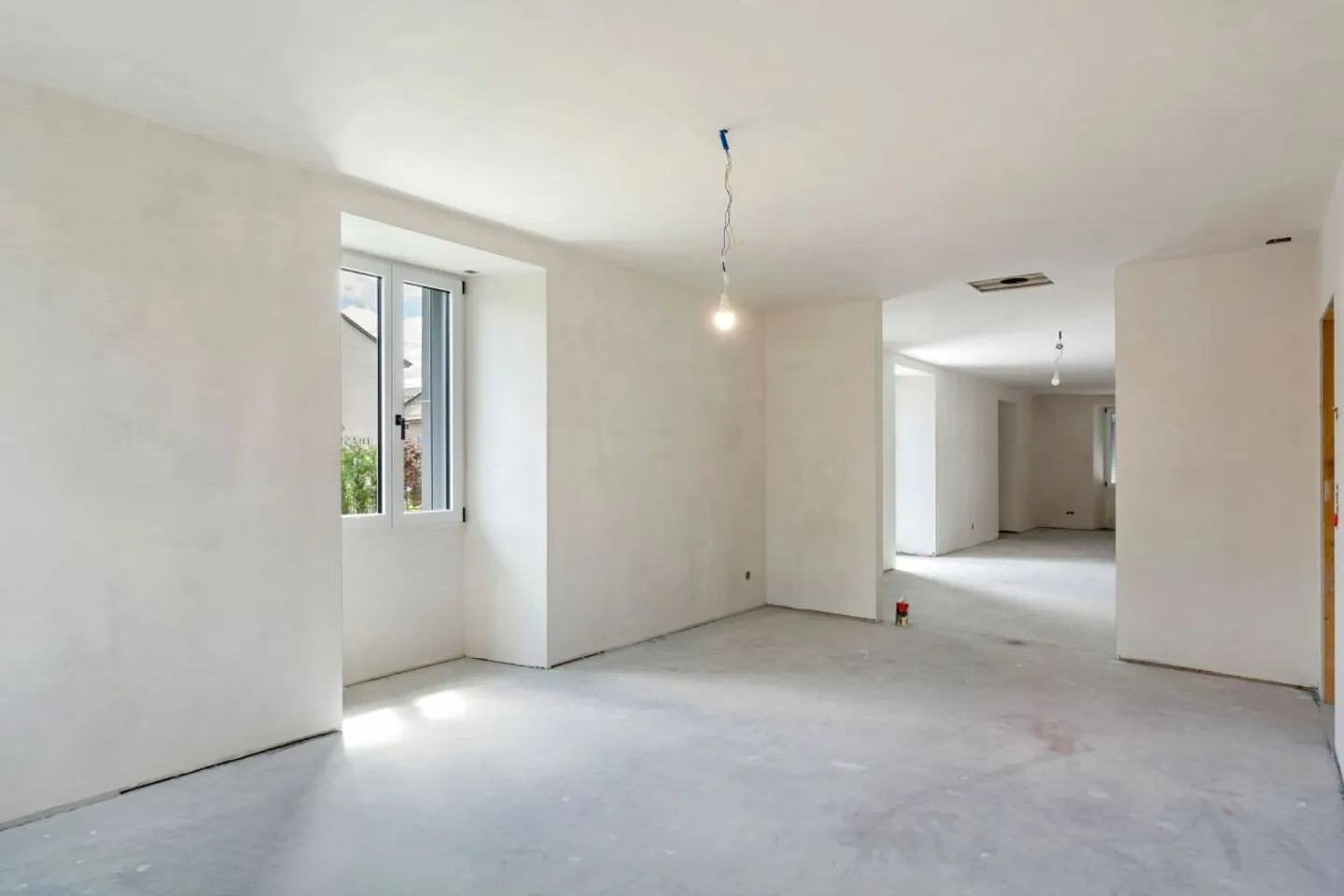 Renovated Master House - Photo 8 of 13