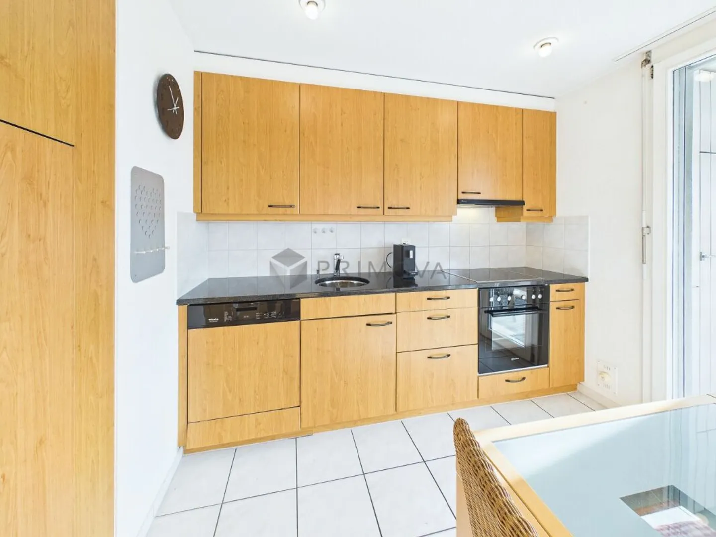 Spacious living near lake & old town - 5.5 room condominium in Murten - Photo 3 of 12