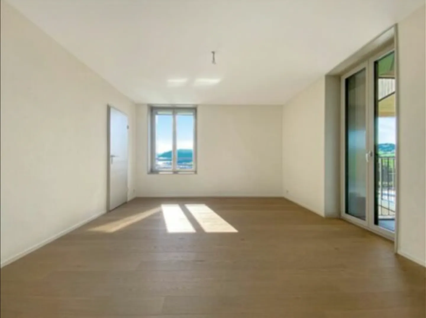 Exklusive Wohnung mit traumhafter Aussicht - Foto 8 von 13