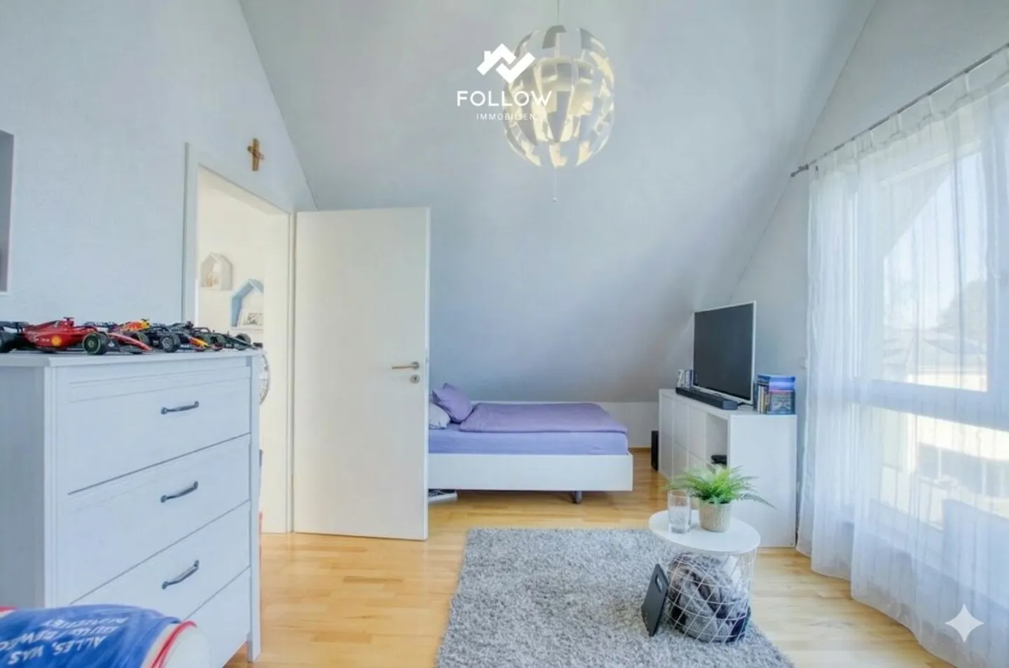 Charmantes Einfamilienhaus mit Garten - Foto 11 von 13