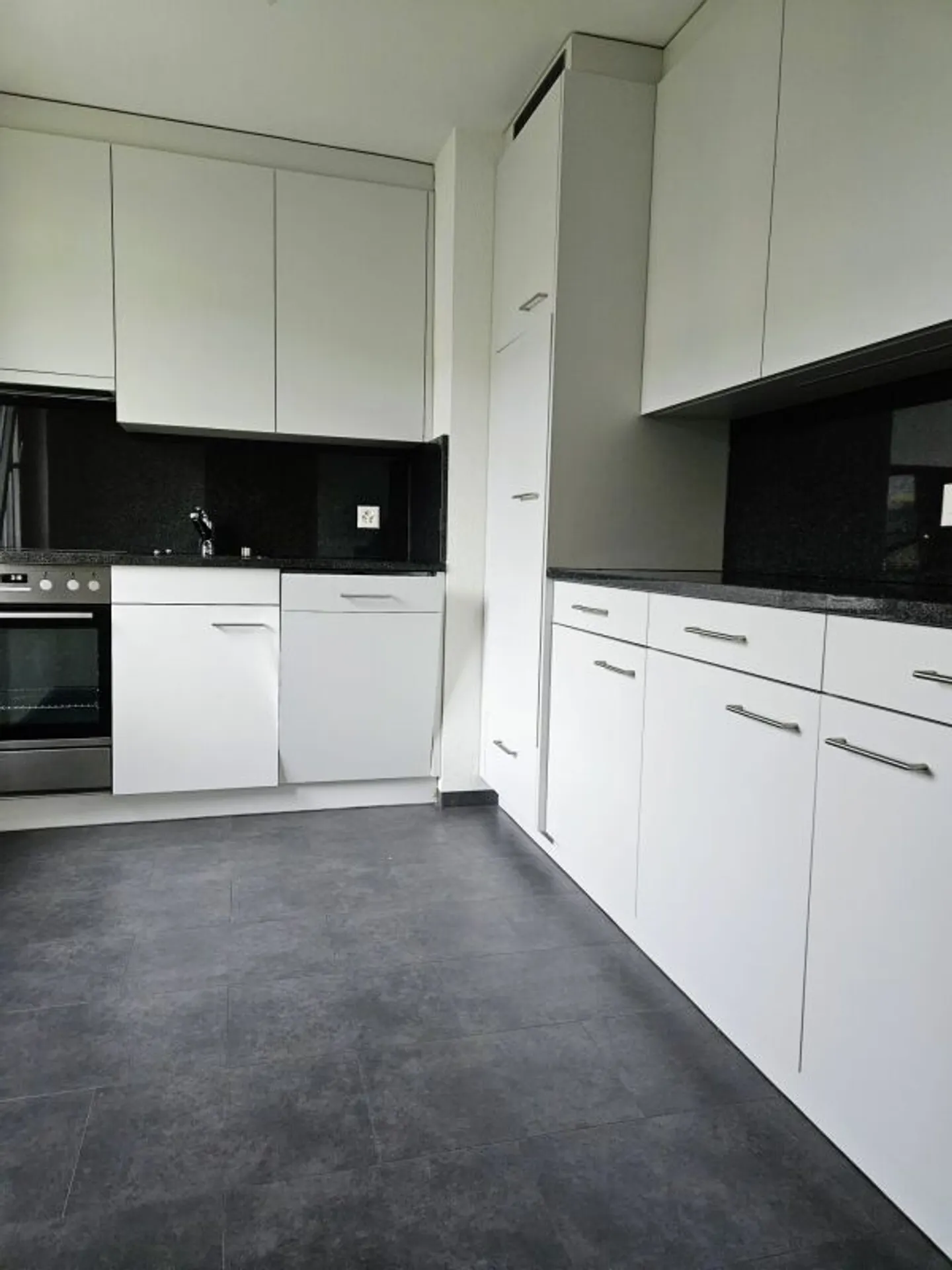 Cozy 3.5-room apartment for rent - Photo 2 of 7