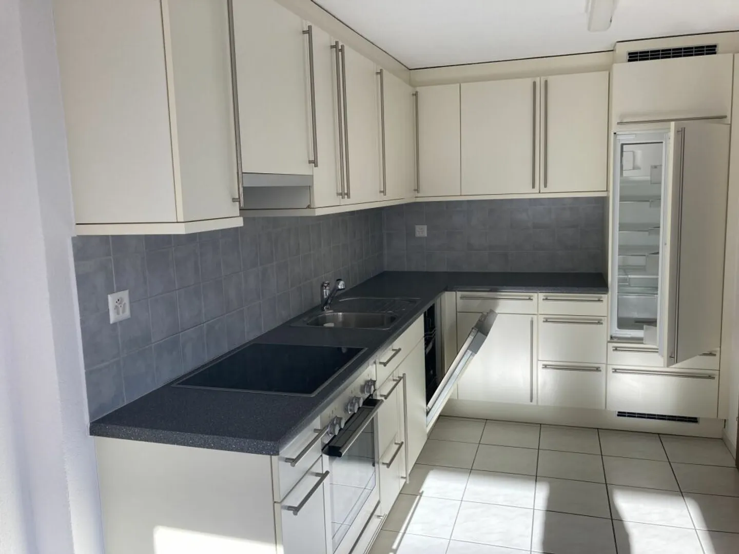 4.5-room apartment in Siebnen - Photo 3 of 8