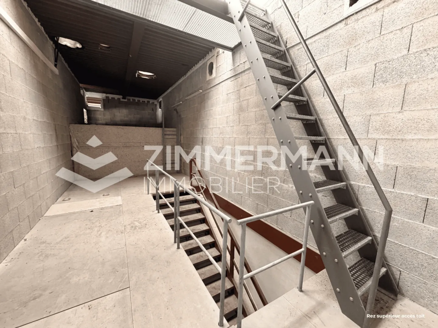 Commercial space on the ground floor 525m2 - Photo 11 of 13