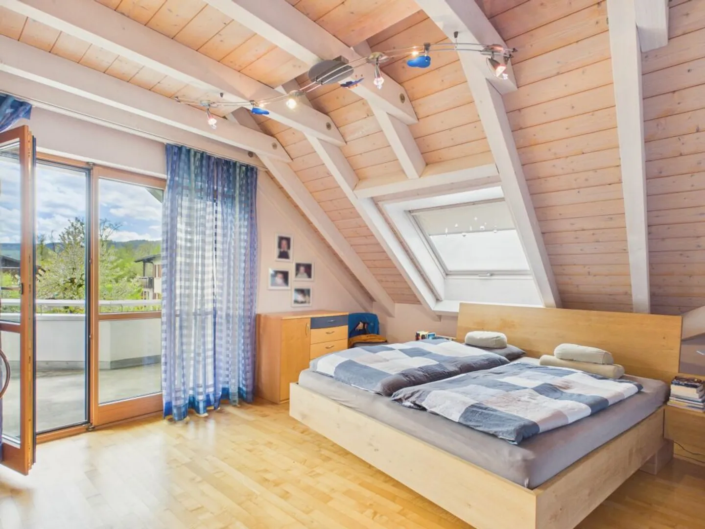 Casa unifamiliare attraente in una posizione tranquilla - Foto 10 di 13