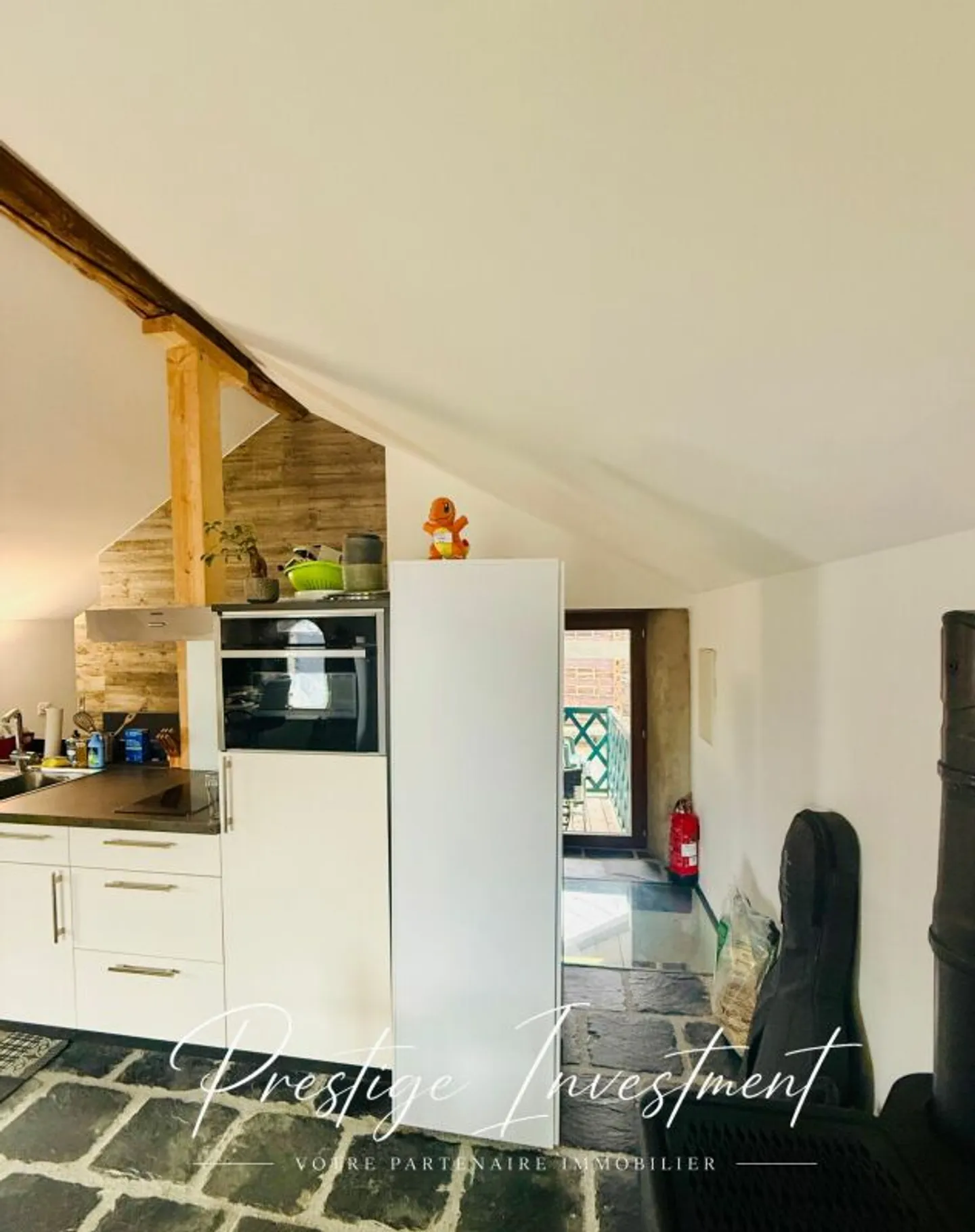 CHIC STUDIO FOR RENT - 52 M2, MASE! (MONT-NOBLE) - Photo 5 of 10