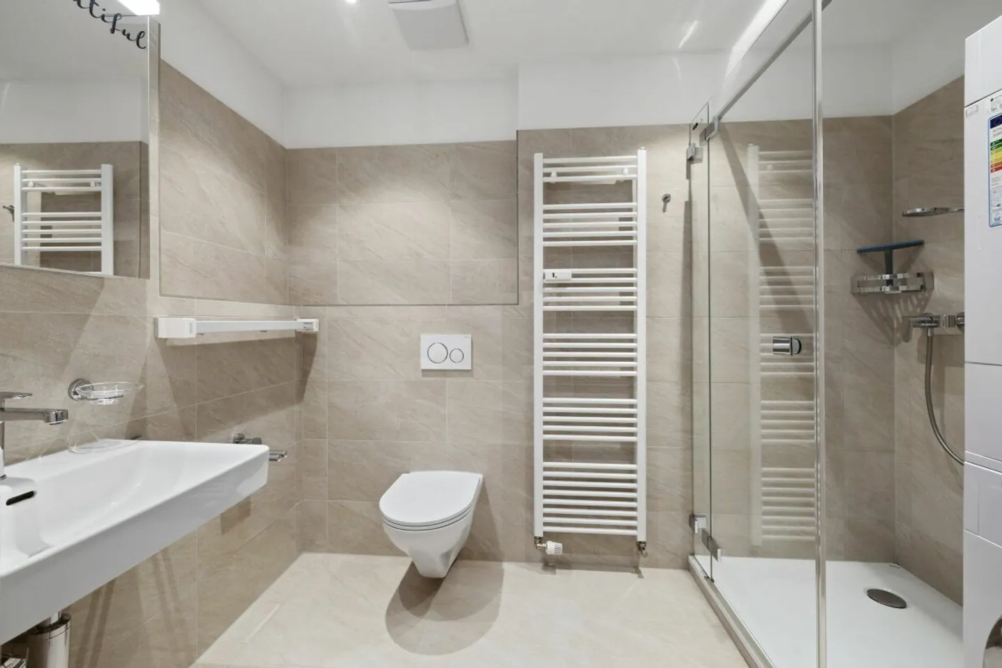 Modern 2 1/2-room apartment in a core-renovated multi-family house near Kronenplatz - Photo 5 of 9