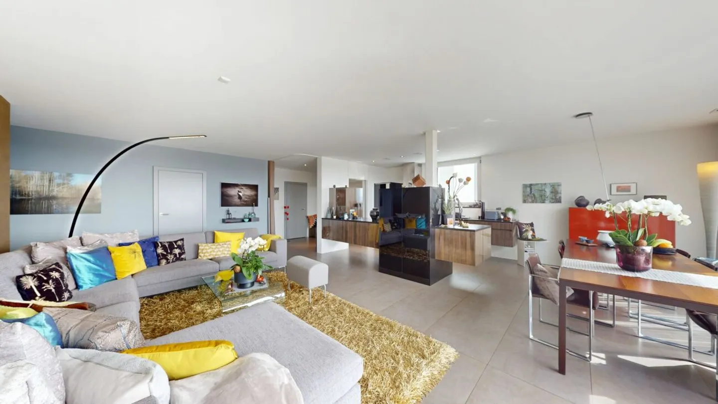 Stilvolle 4.5-Zimmer-Terrassenwohnung - Foto 4 von 13