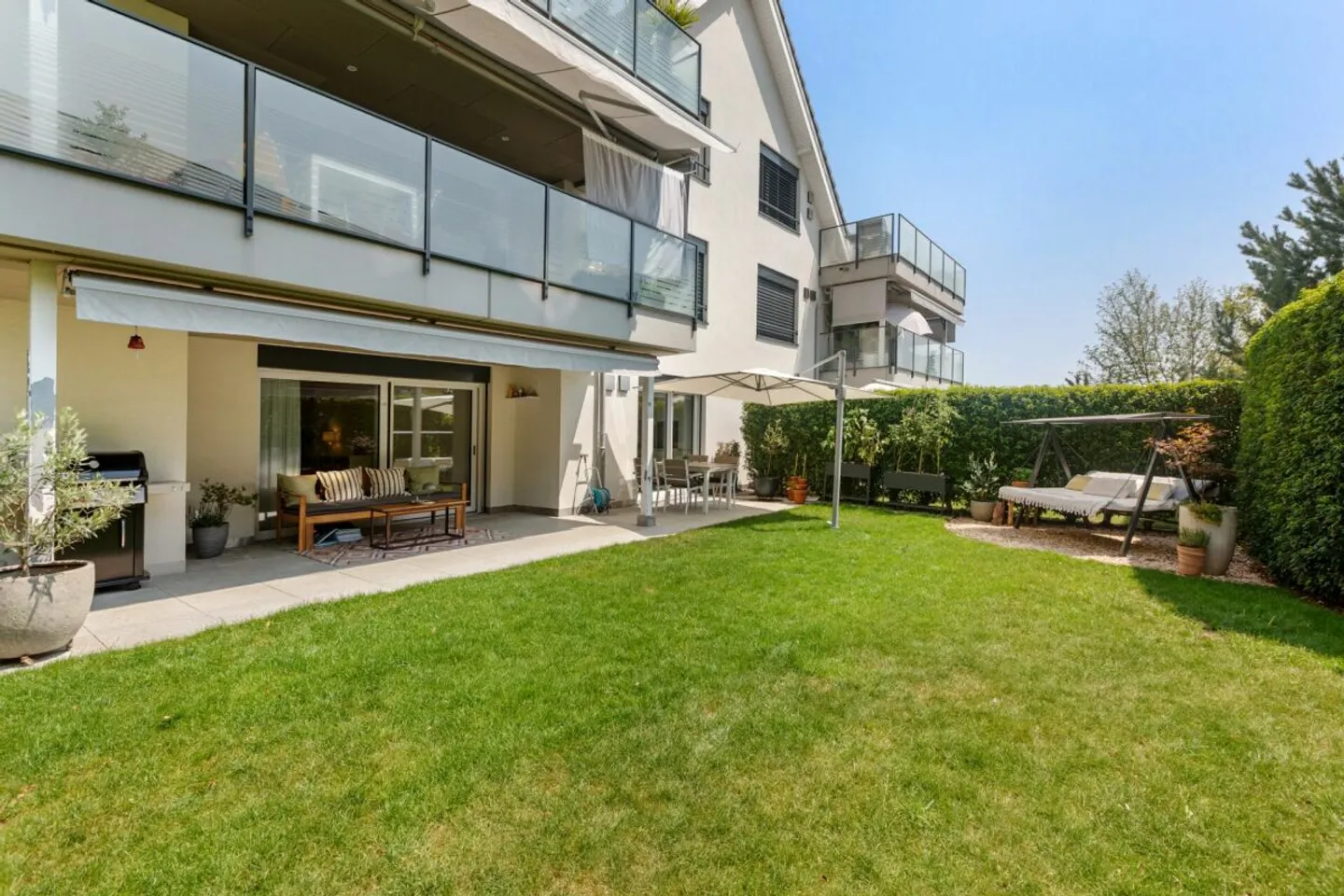 Modern 4.5-room garden apartment with high-quality finish - Photo 1 of 13