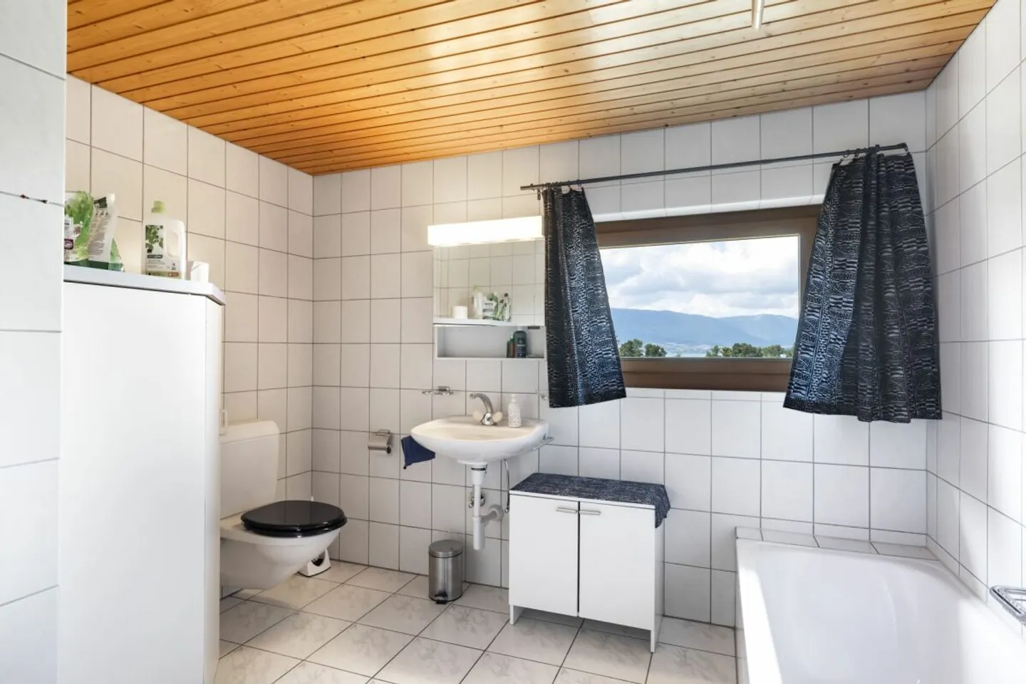 Wunderschönes Gebäude mit 3 Wohnungen in Forel - FR - Foto 5 von 9