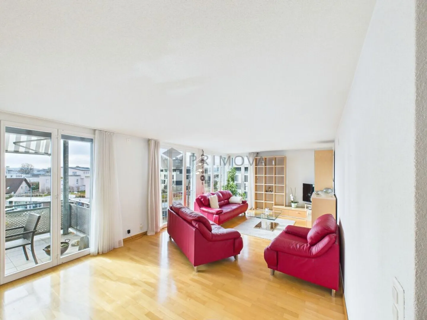 Spacious living near lake & old town - 5.5 room condominium in Murten - Photo 2 of 12