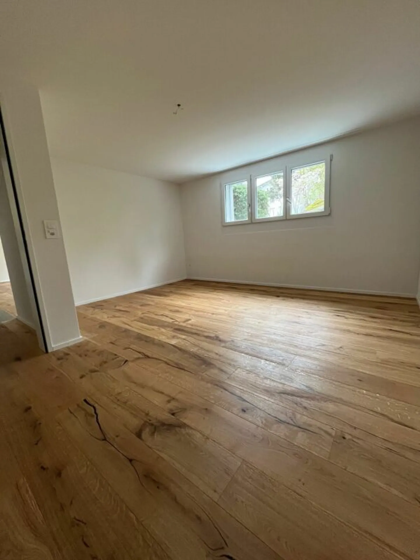 Appartement lumineux de 2,5 pièces dans un emplacement calme à Staad - Photo 3 sur 11