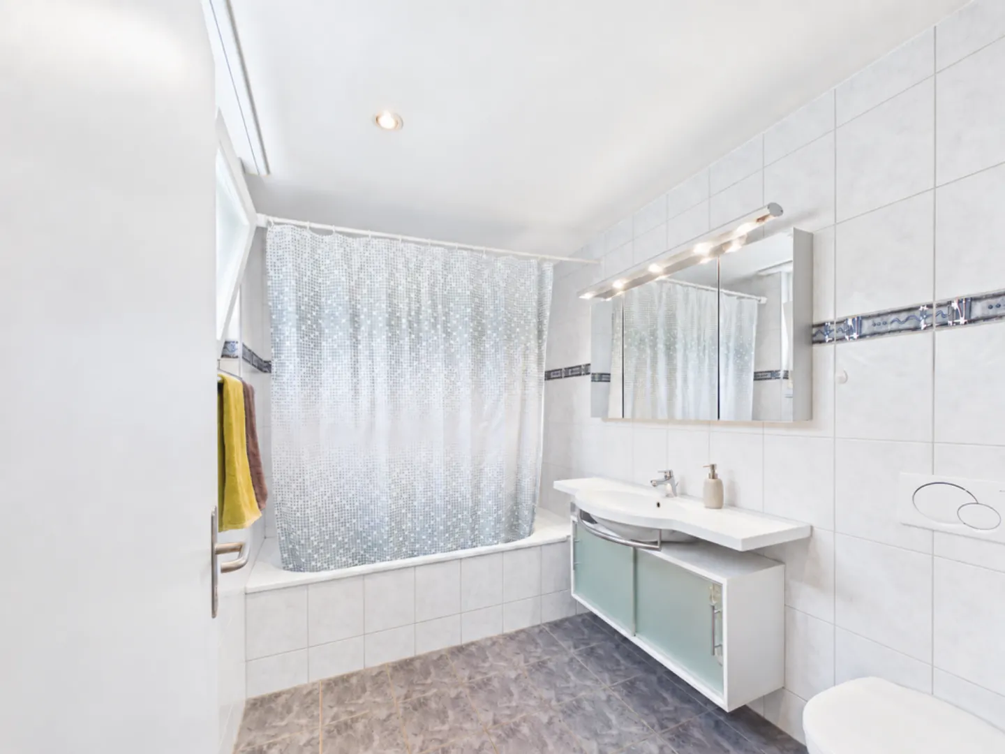 Vivere spazioso nel quartiere «Im Eich» - Foto 9 di 13