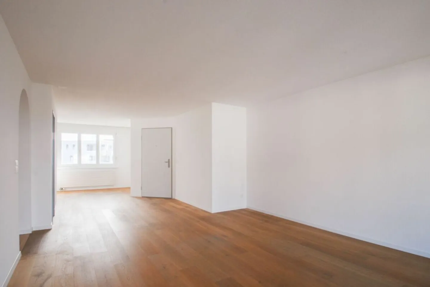 Apartment in a great residential area - Photo 5 of 13