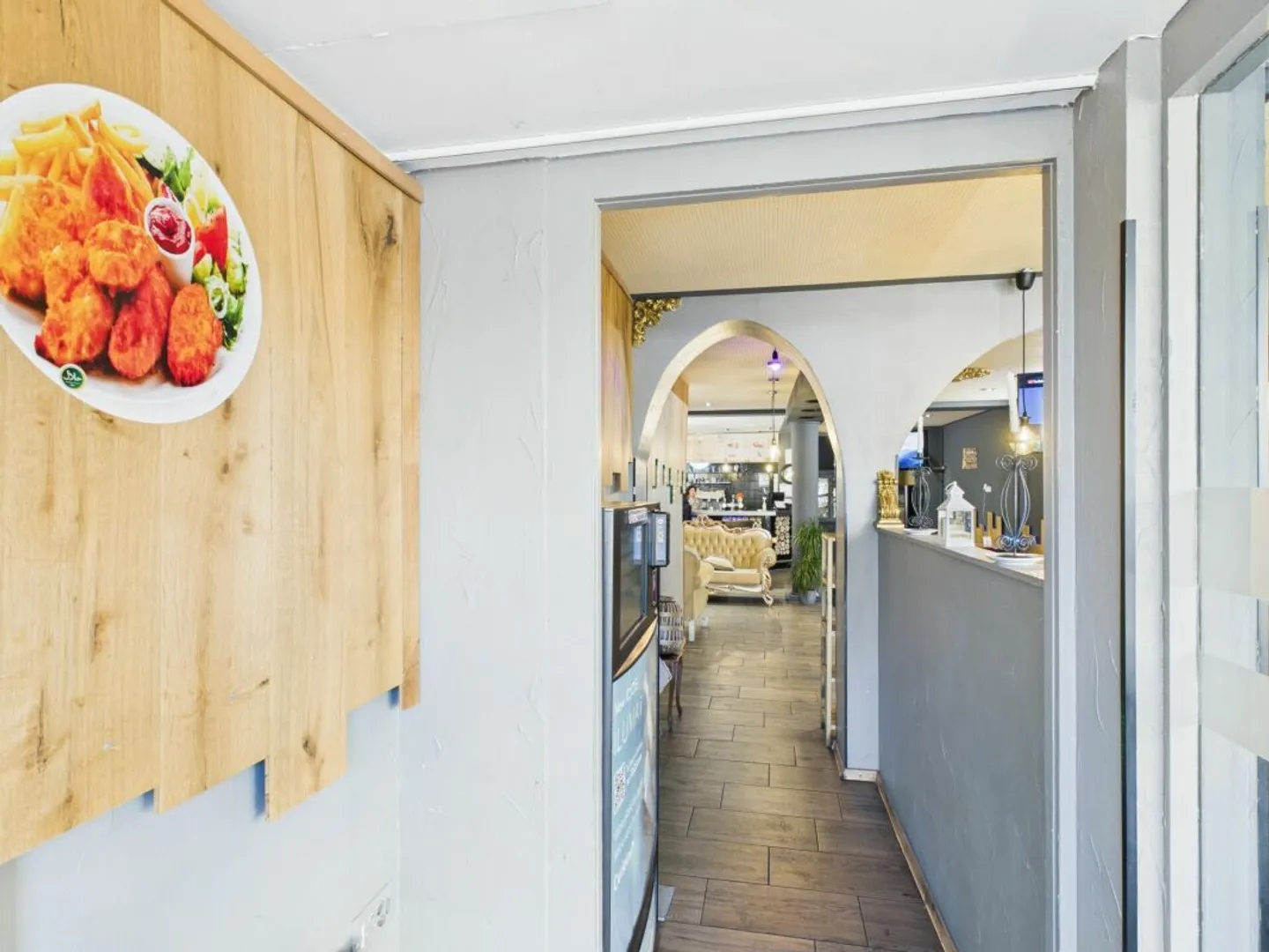 Friendly and Family Restaurant - Photo 2 of 13