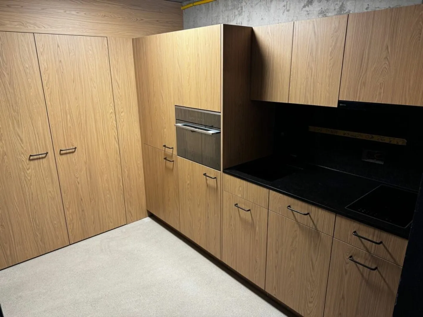 Ampio appartamento di 1,5 stanze in stile loft - Foto 3 di 5