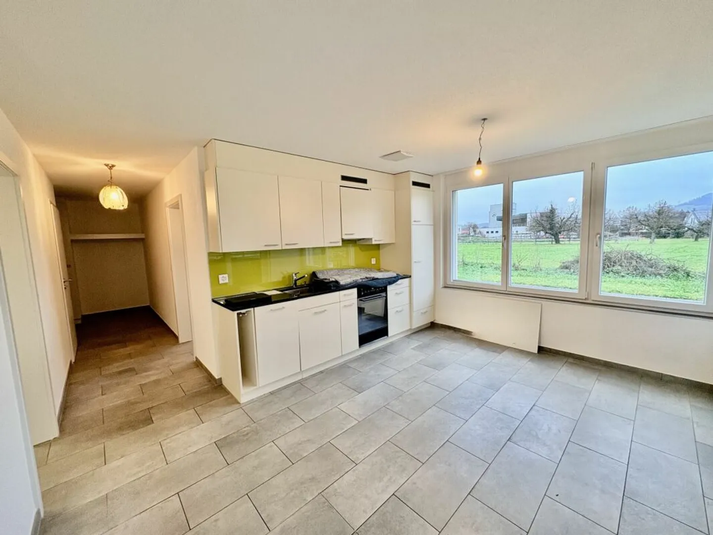 2.5-Zimmer-Erdgeschosswohnung mit grossem Gartenanteil in Gipf-Oberfrick - Photo 4 of 9