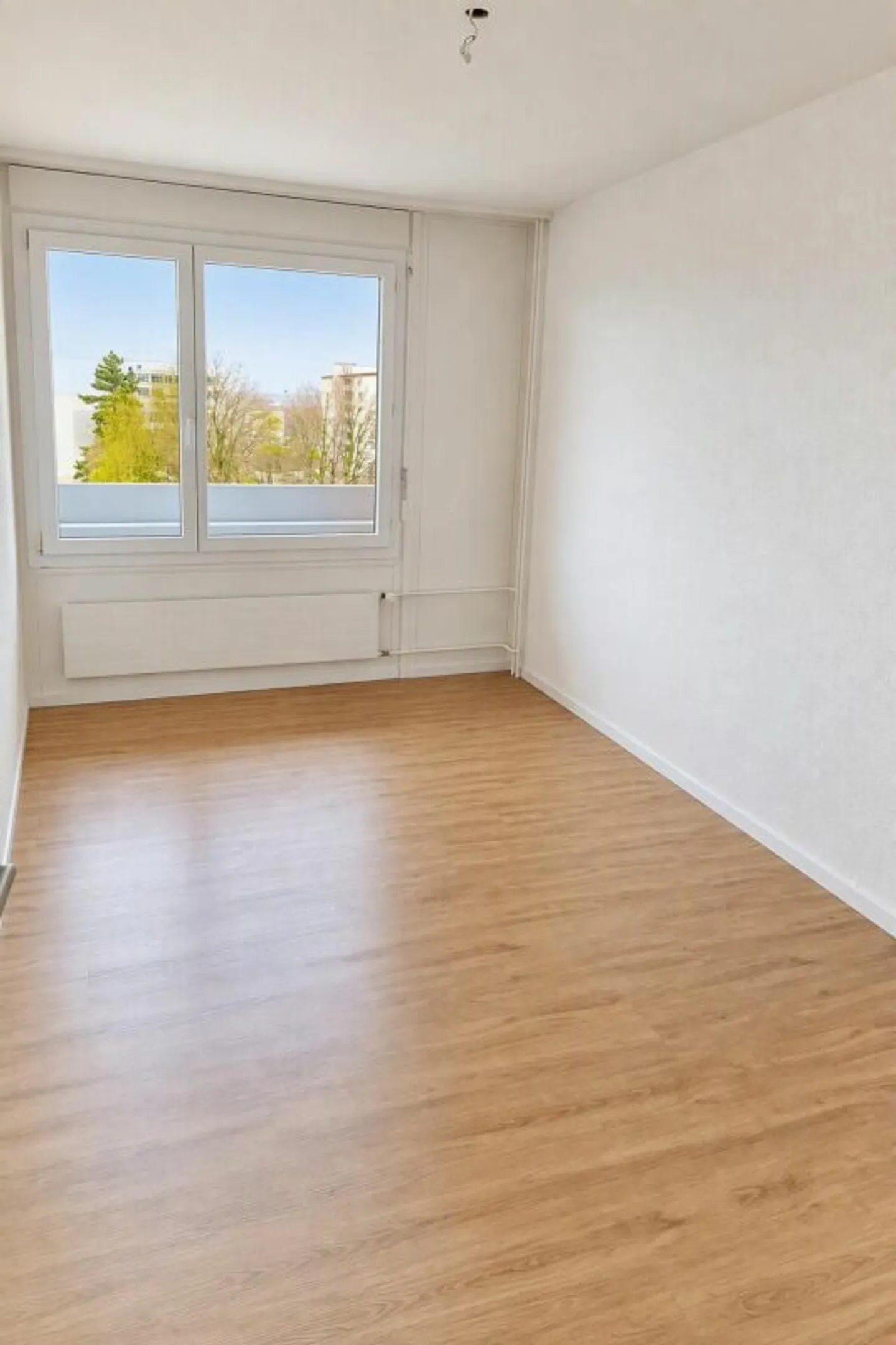 Attractive 3.5-room apartment - freshly renovated - Photo 5 of 11