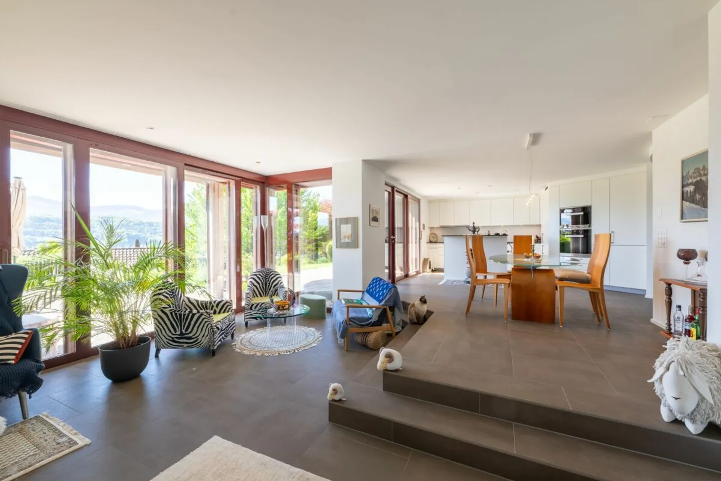 Spazioso appartamento con giardino con vista panoramica e comfort abitativo di alta qualità - Foto 5 di 6