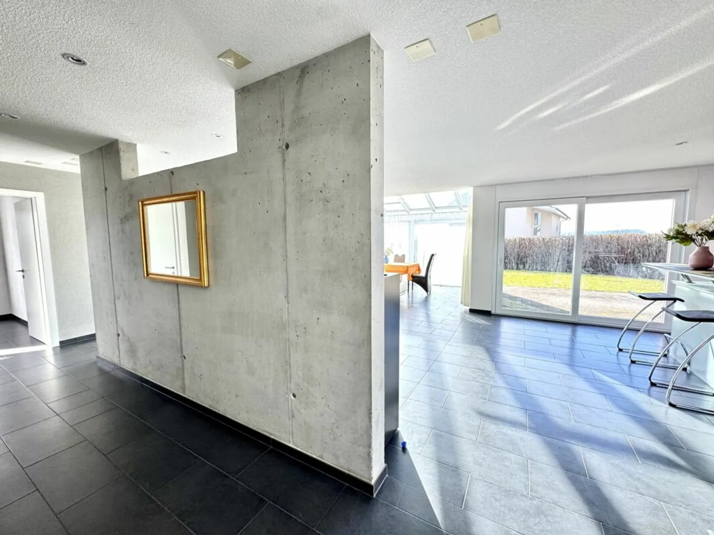 Casa unifamiliare esclusiva - Foto 10 di 13