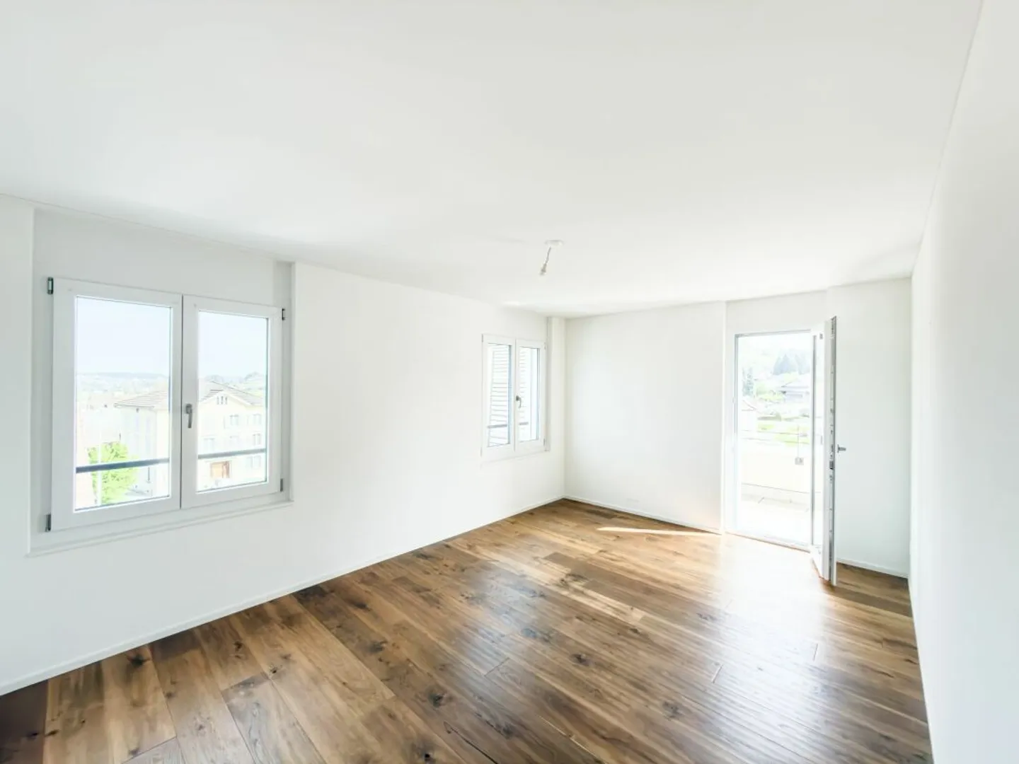 Moderne Dachwohnung mit grosser Terrasse - Foto 9 von 13