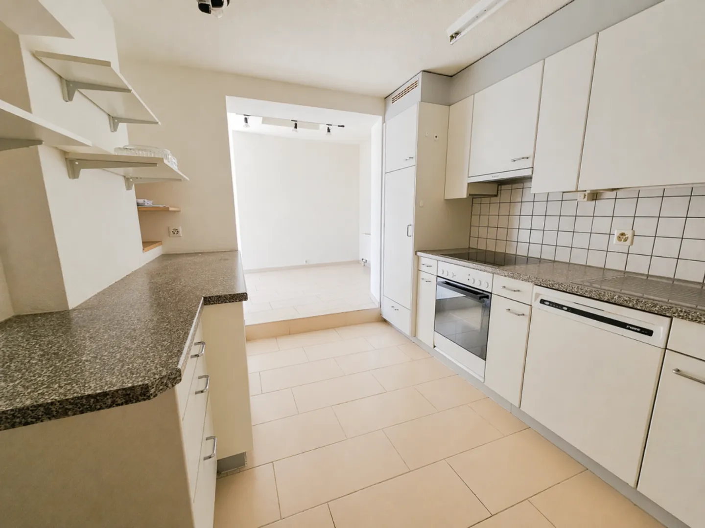 4.5-Room Apartment in the Village Center - Photo 3 of 12