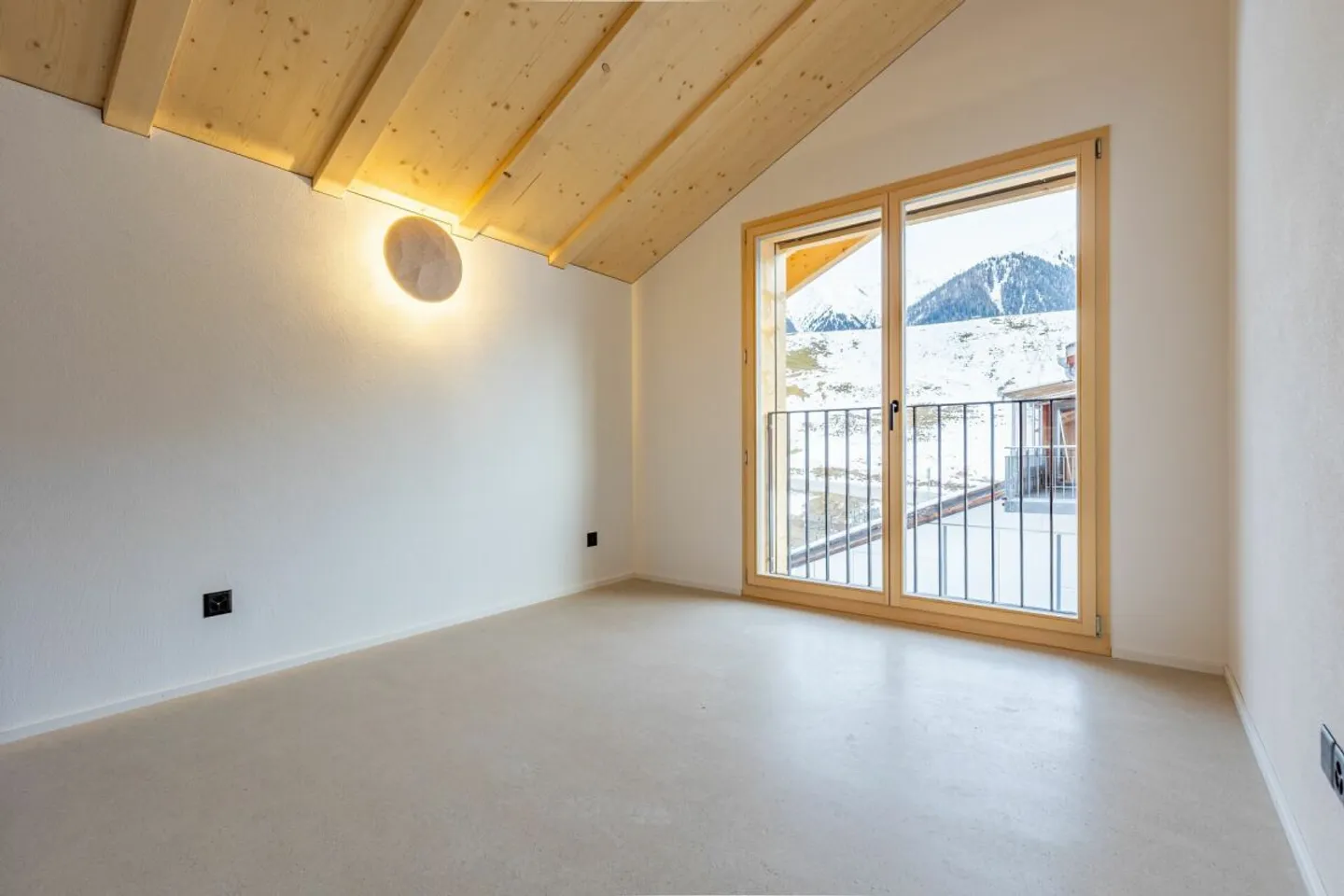 Charmantes Doppeleinfamilienhaus in Davos Wiesen - Foto 9 von 12