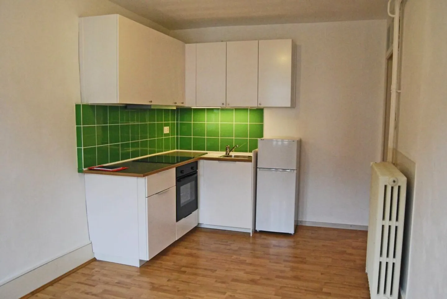 Yield building in the city center - Photo 9 of 13