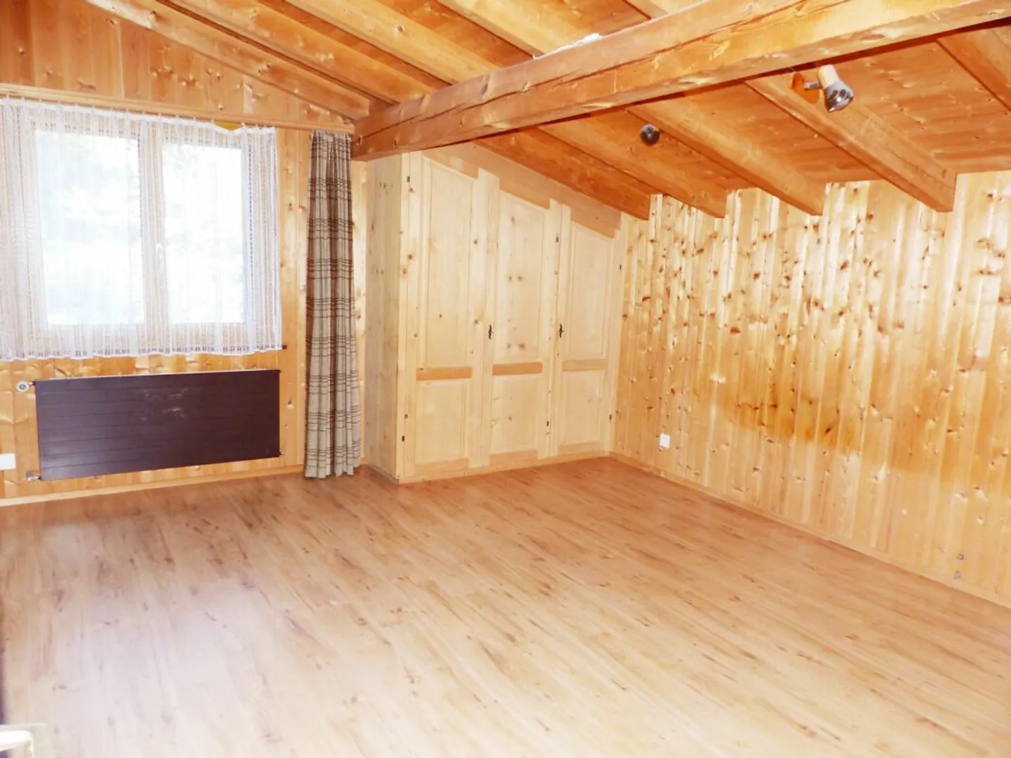 LARGE SINGLE-FAMILY HOUSE WITH POTENTIAL - Photo 13 of 13