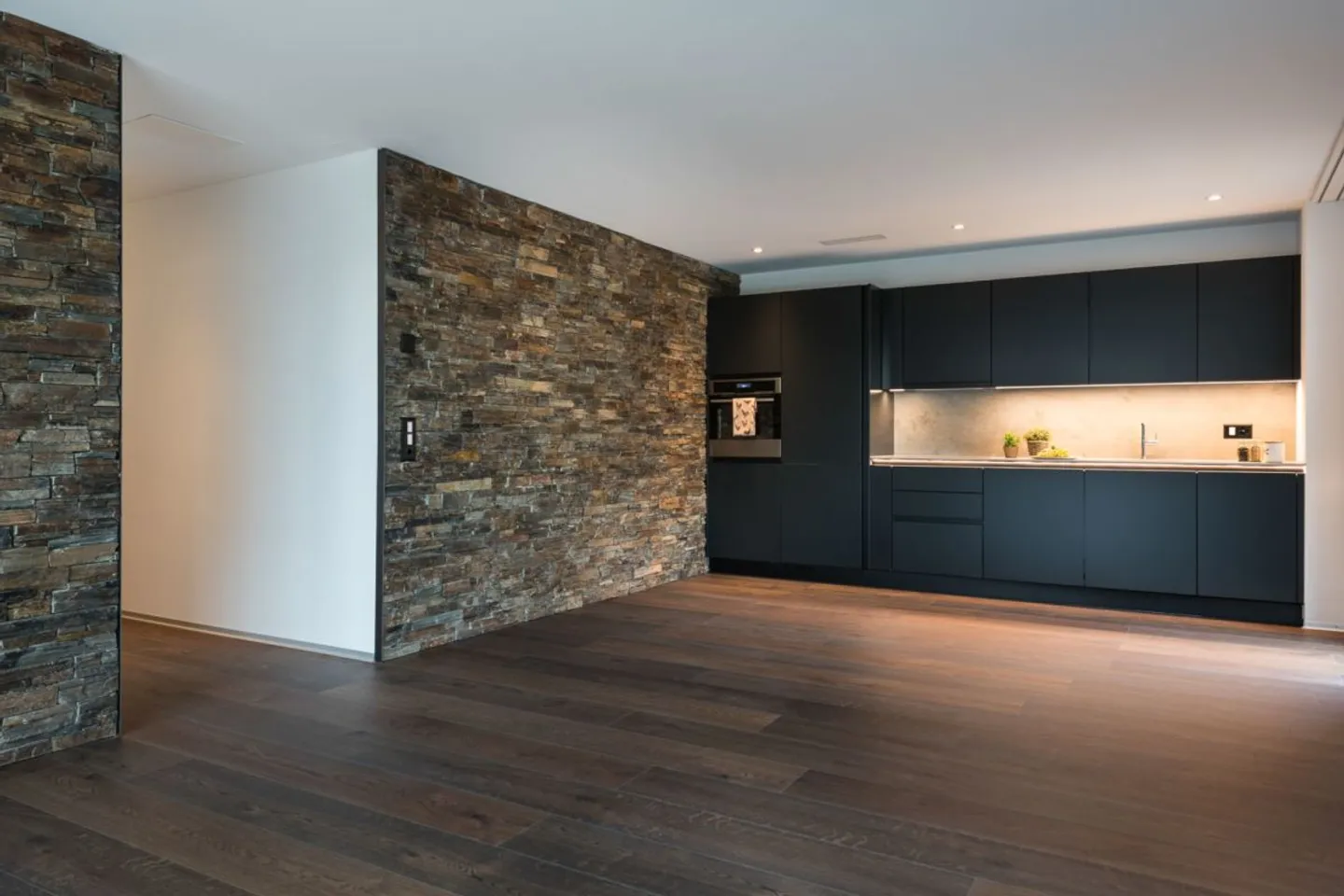 Stilvolles modernes Apartment in Winkel - Foto 1 von 10
