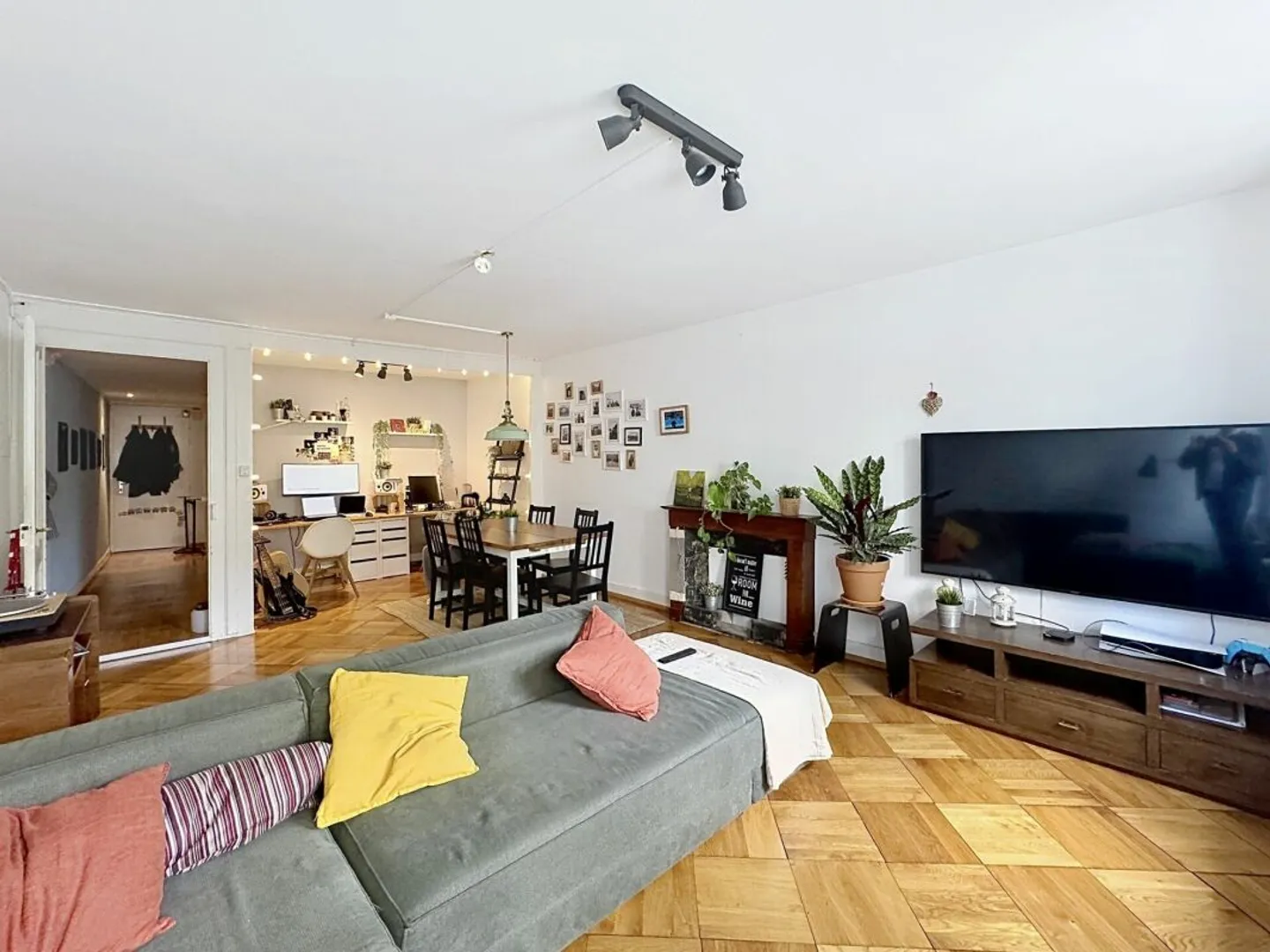 Appartamento di 4,5 locali al 1° piano a Vevey - Foto 2 di 8