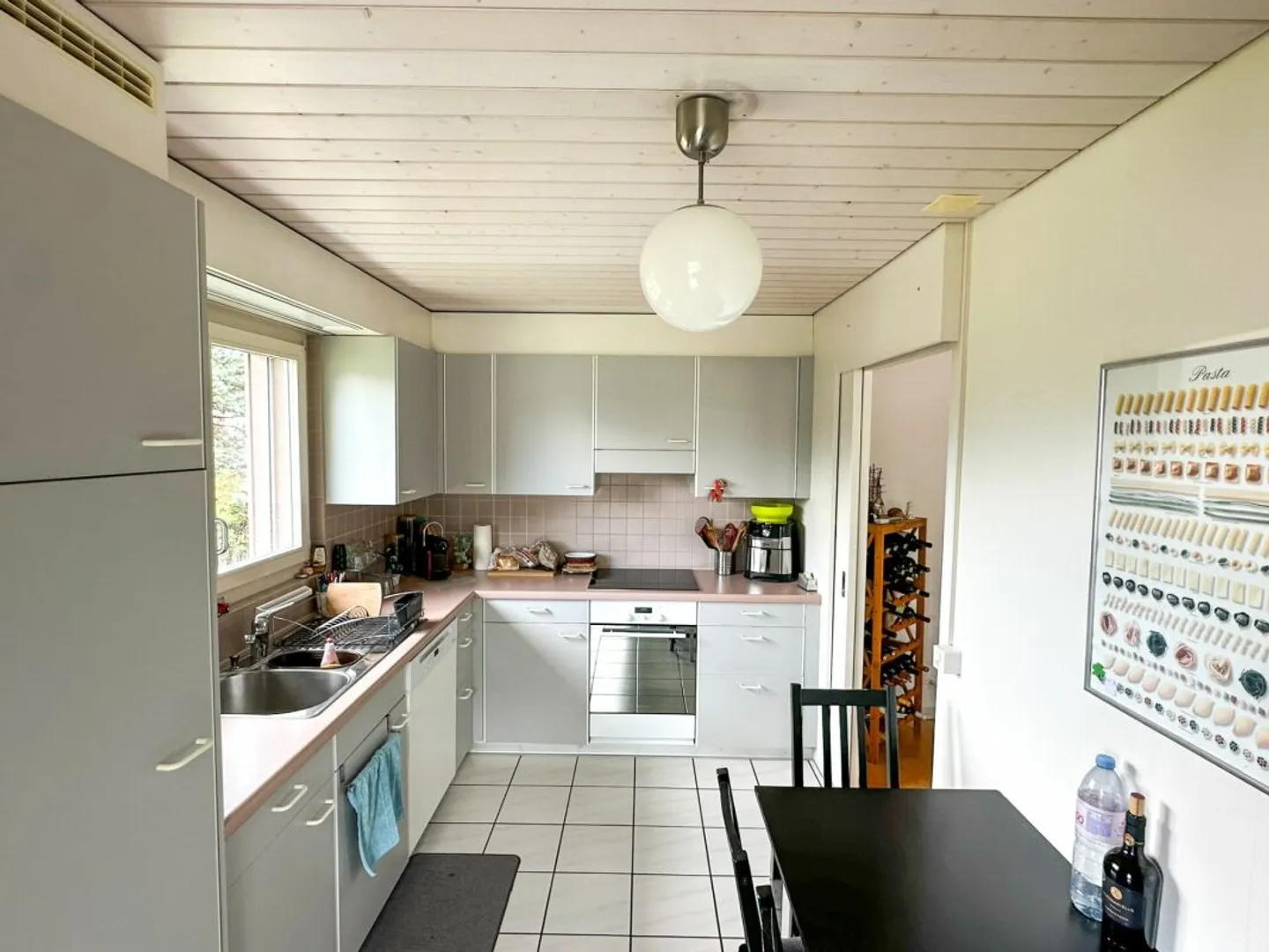 Mehrfamilienhaus mit sechs Wohneinheiten - Foto 6 von 13