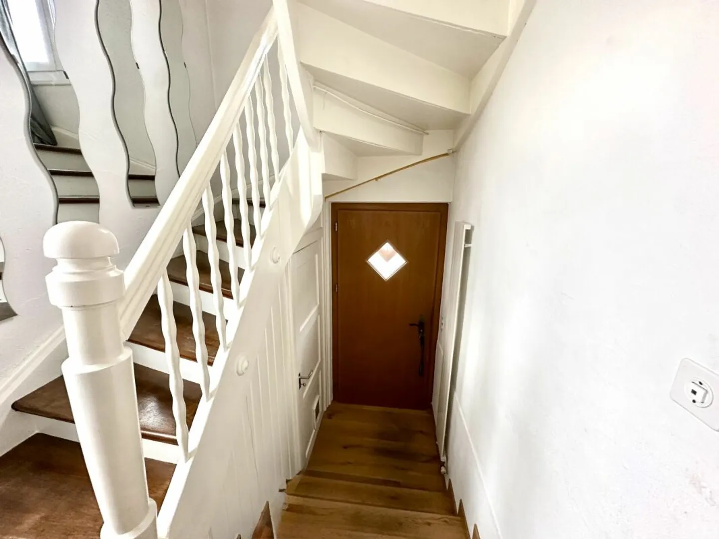 Freistehendes Einfamilienhaus in Wohlen AG - Foto 6 di 13